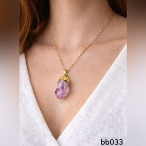 AUTHENTIC • Amethyst Crystal & Gold Necklace 💜